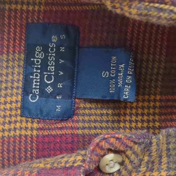 SLIGHTLY USED CAMBRIDGE CLASSICS LONG SLEEVE PLAID SIZE SMALL 100%COTTON - Picture 2 of 12